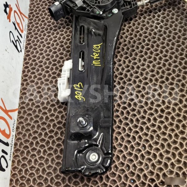 Стеклоподъемник BMW X3 