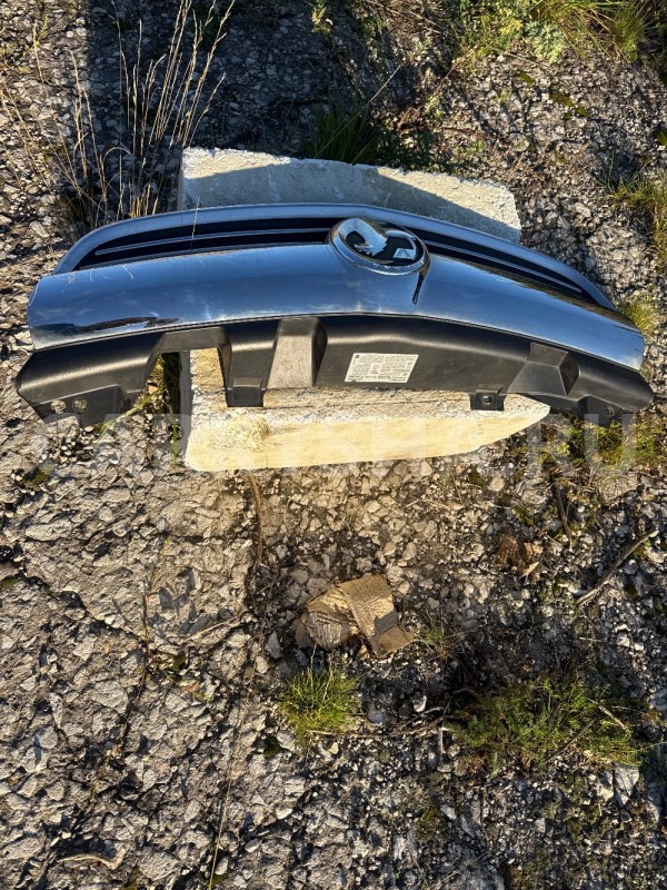 Opel Zafira B 08-12 решетка радиатора оригинал Opel Zafira оригинальный номер 13247327