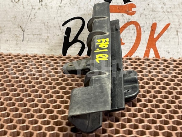 Направляющая стекла двери BMW X5 