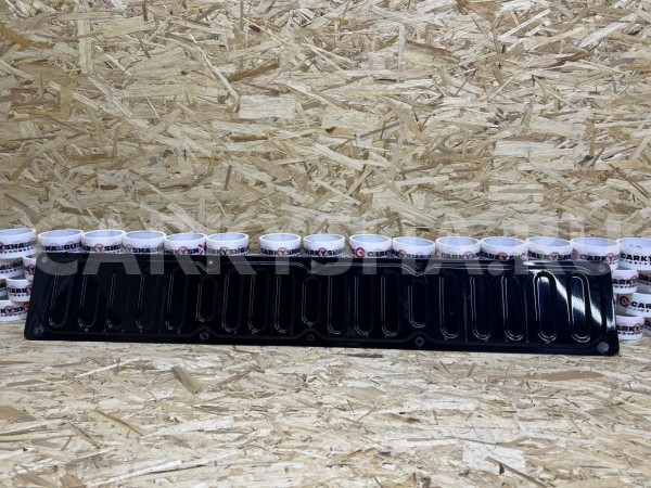 Накладка откидного борта Toyota Hilux VIII – пикап двойная кабина оригинальный номер 65759-KK010