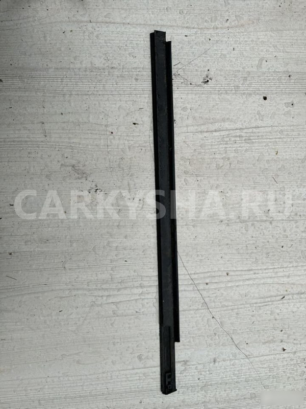 Молдинг двери задней левой Chevrolet spark M300 Chevrolet Spark 