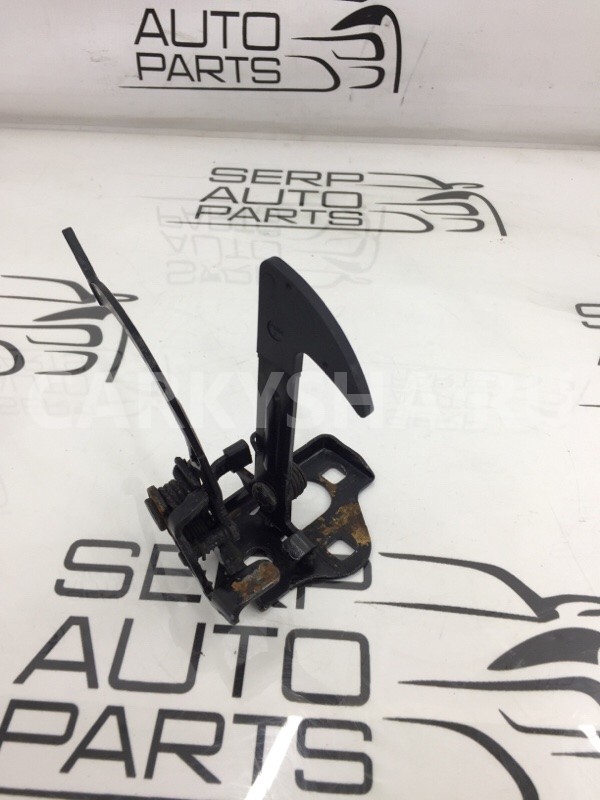 Замок капота Skoda Octavia A5 1.8 CDAB 2011 Skoda Octavia 