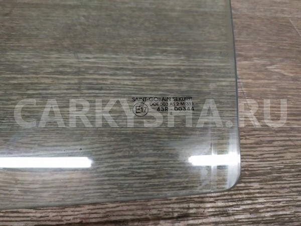 Стекло двери передней левой Kia Shuma 