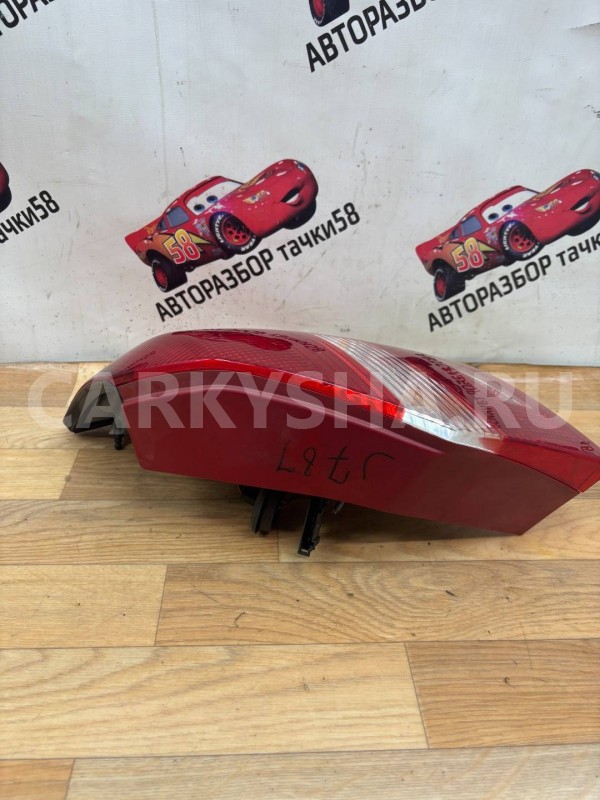 фонарь задний правый Skoda Fabia 