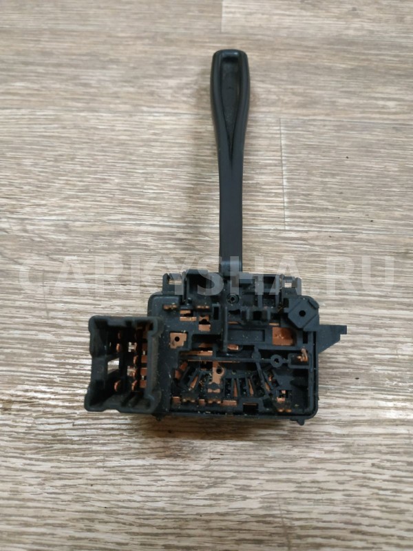 Переключатель стеклоочистителей Nissan Bluebird 