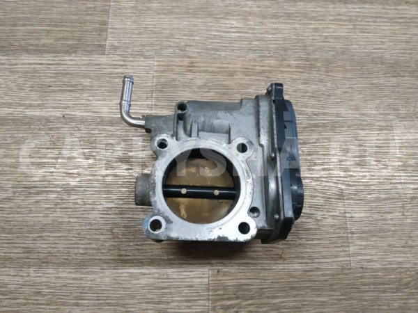 Заслонка дроссельная электрическая Toyota Avensis оригинальный номер 220300D010