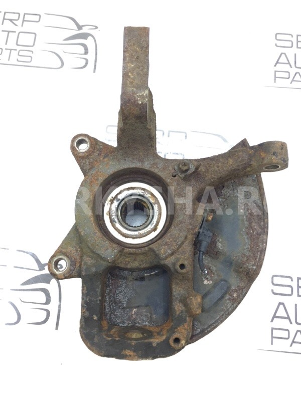 Поворотный кулак передний правый Ssang Yong Actyon Ssang Yong Actyon 