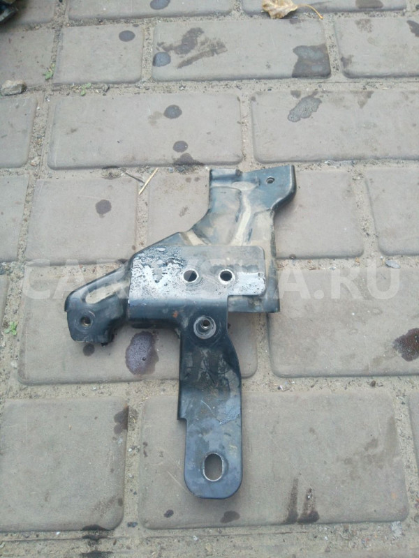 Кронштейн воздушного фильтра Hyundai Getz Hyundai Getz оригинальный номер 281661C200