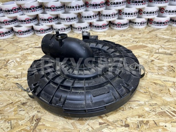 Крышка воздушного фильтра Toyota Hilux VII Рестайлинг оригинальный номер 17705-0L130