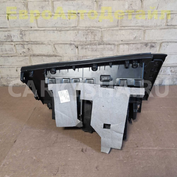 Бардачок панели приборов VW Touareg 3 (CR7) 2024г Volkswagen Touareg оригинальный номер 761857097J