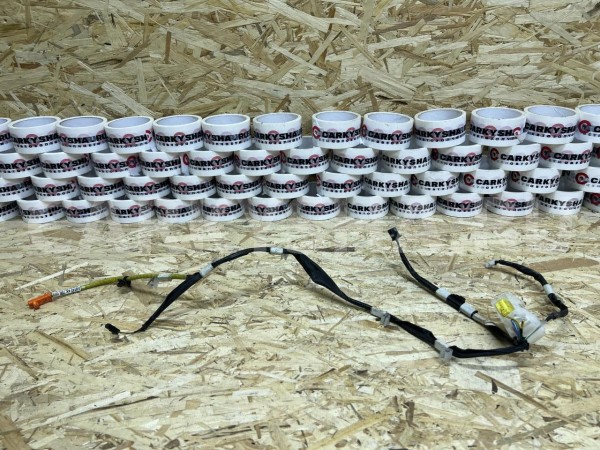 Проводка подторпедная Toyota Hilux VIII Рестайлинг – пикап двойная кабина оригинальный номер 82142-KK720