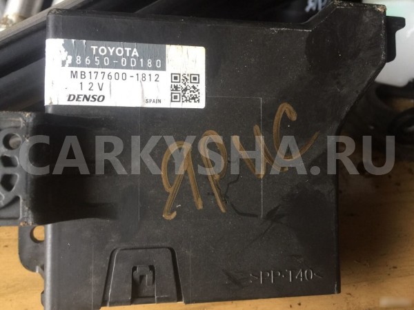 Блок комфорта Toyota Yaris II (2005—2009) Toyota Yaris оригинальный номер 88650-0D180