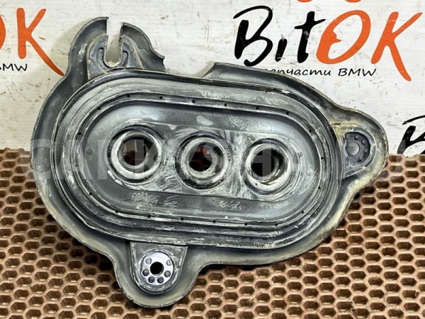 Уплотнитель трубок отопителя BMW 7er 