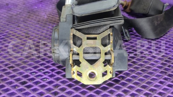 Ремень безопасности правый Mercedes-Benz W124 Mercedes-Benz W124 оригинальный номер 2018680222