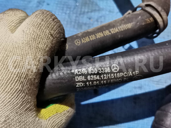 Патрубок Mercedes-Benz A-класс 2015 W176 270.910 Mercedes-Benz A-klasse 