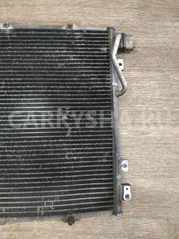 Радиатор кондиционера (конденсер) Kia Sorento 