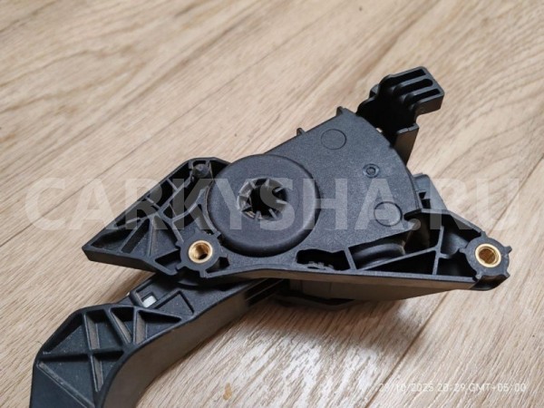 Педаль газа Nissan Terrano 2018 180022793R F4R Nissan Terrano 