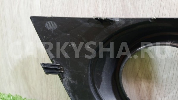 Накладка противотуманной фары передняя левая Mercedes-Benz M-klasse 
