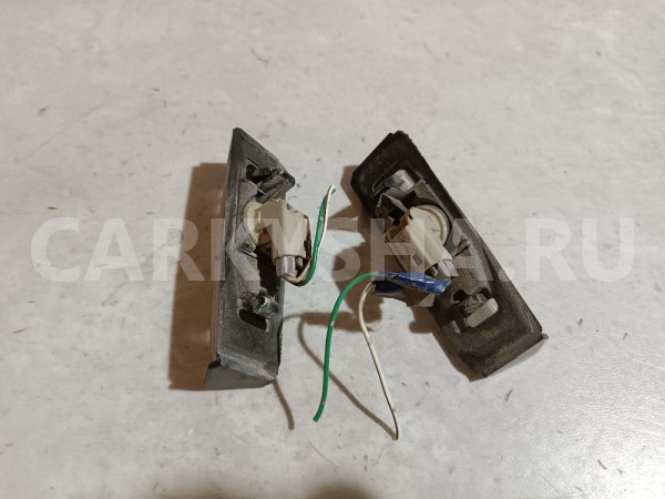 Фонарь подсветки номера Toyota Prius оригинальный номер 8127030290