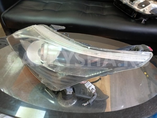 Фара галоген Toyota Avensis 3 2012-2015 T270, левая Toyota Avensis 