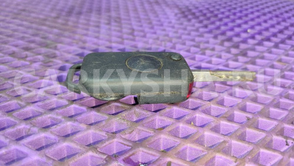 Ключ зажигания Mercedes-Benz W210 Mercedes-Benz E-klasse оригинальный номер 2107601306