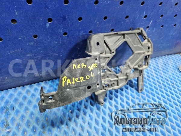 Зеркало левое Pajero 4 корпус основание кронштейн Mitsubishi i оригинальный номер 7632A107