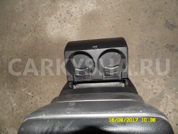 Подлокотник Suzuki Grand Vitara II (2005—2008) Suzuki Grand Vitara 