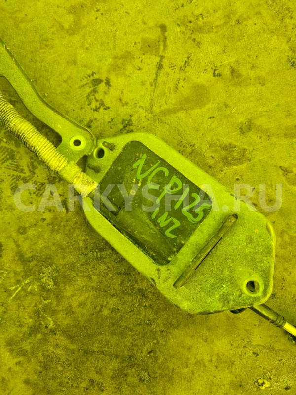 Тросик автомата Toyota Ractis оригинальный номер 3382052730