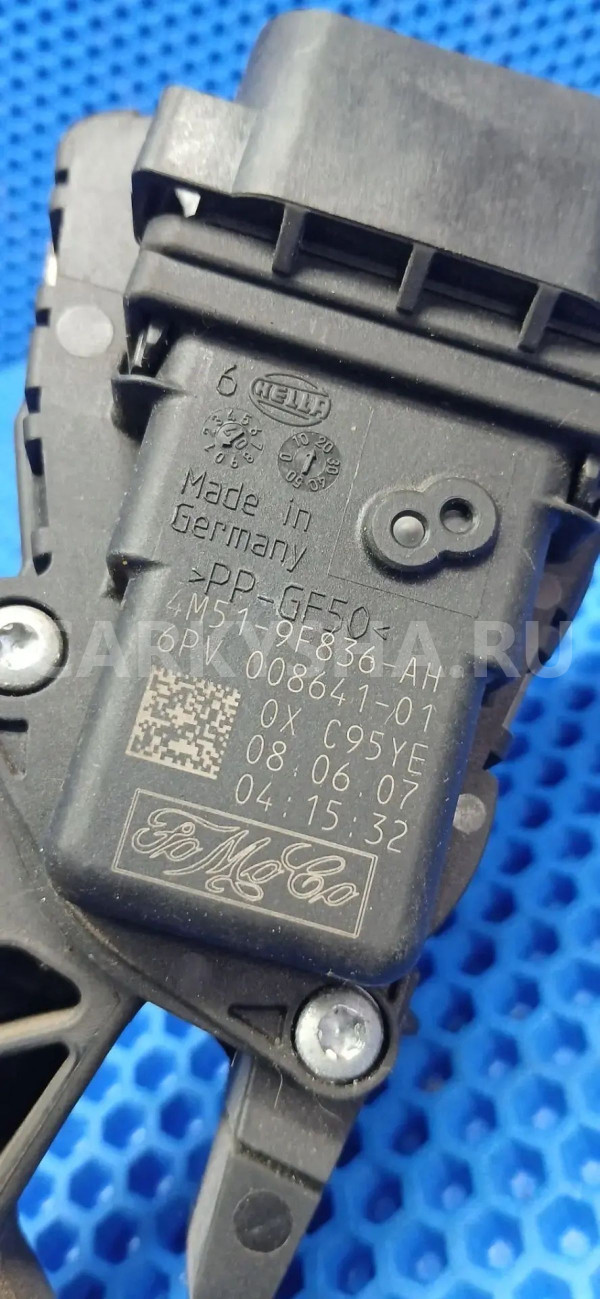 Педаль газа Volvo C30 I (2006—2010) Volvo C30 оригинальный номер 4m519f836-ah