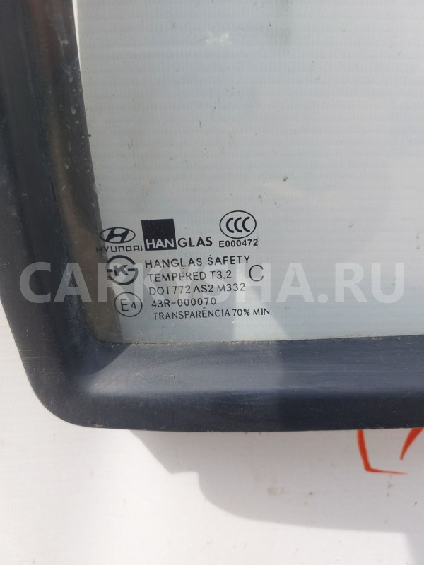 Форточка задней правой двери Hyundai Getz Hyundai Getz оригинальный номер 834611C010
