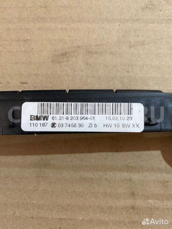 Блок центральной консоли BMW X1 E84 N46B20 2010 BMW X1 оригинальный номер 61 31 9 203 964