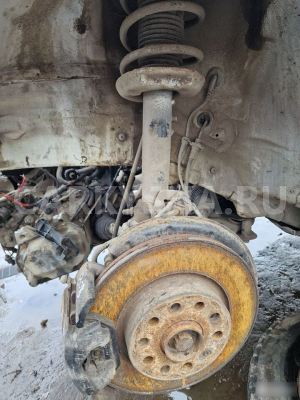 Стойка передней подвески левая VW Jetta 6 Volkswagen Jetta 