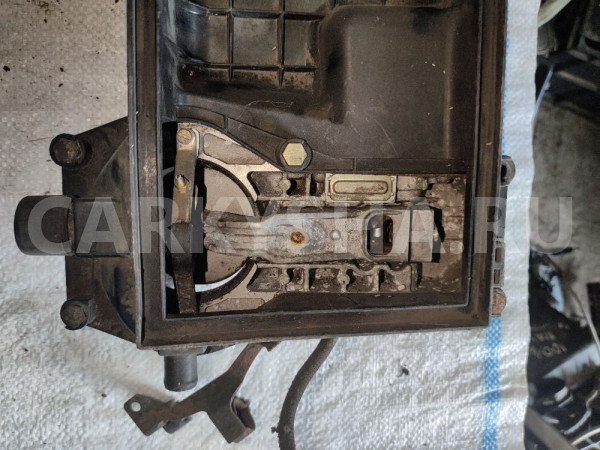 Крышка воздушного фильтра Volkswagen Passat B3 Volkswagen Passat оригинальный номер 051133837A