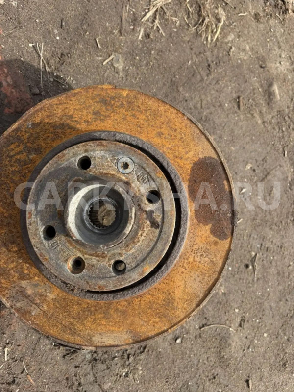 Кулак поворотный передний правый Nissan Almera G15 (2012—2018) Nissan Almera 