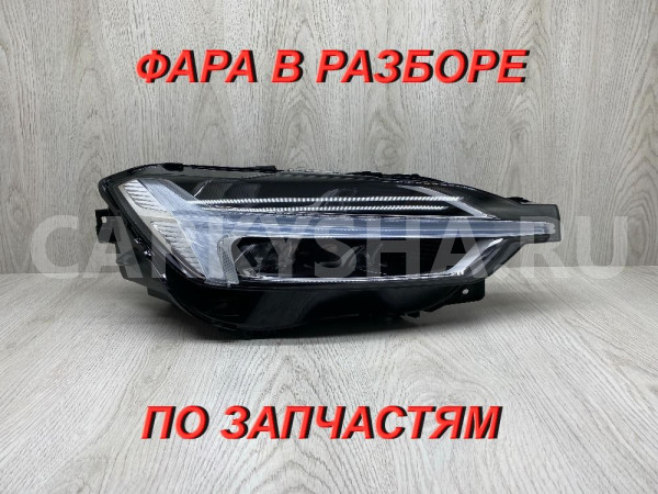 Фара правая в разборе по запчастям Volvo XC60 Volvo XC60 оригинальный номер 31656555