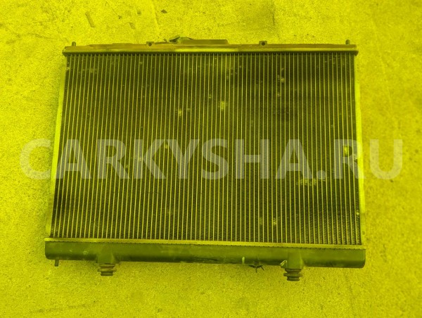 Радиатор охлаждения Mitsubishi Pajero iO 
