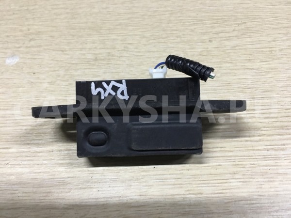 Кнопка открывания багажника Lexus RX IV Рестайлинг  оригинальный номер 84840-28050