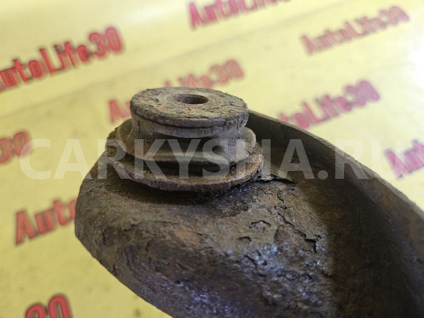 Рычаг передний верхний правый Mazda 6 