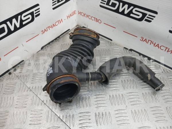 Патрубок воздушного фильтра Toyota Corolla 
