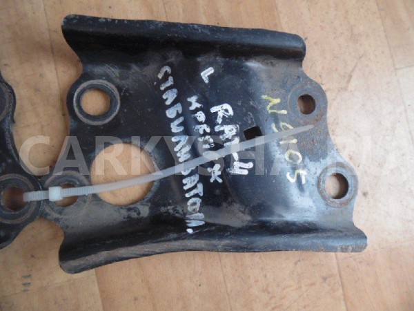 Кронштейн крепления стабилизатора Toyota RAV4 III (2005—2010) Toyota RAV 4 оригинальный номер 5225512010