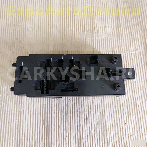 Блок предохранителей Land Rover L405 / L462 / L494 Land Rover Discovery оригинальный номер LR098969