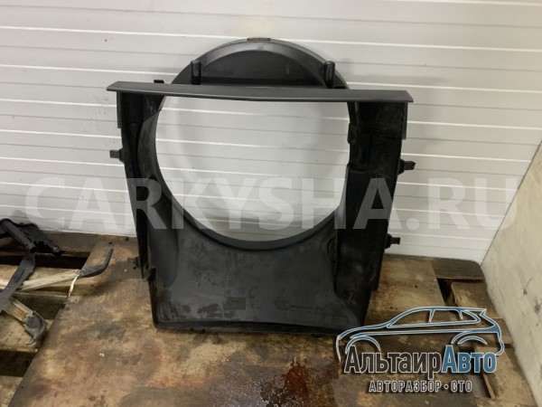 Диффузор вентилятора Land Rover Discovery 3 Land Rover Discovery оригинальный номер pgk500095V6