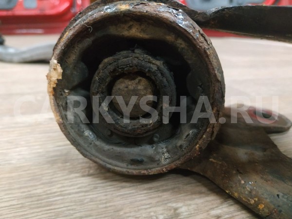 Рычаг передний левый Ford Focus 