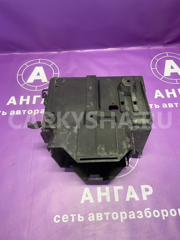 Корпус аккумулятора Volvo S40 B4164S3 2008 Volvo 164 