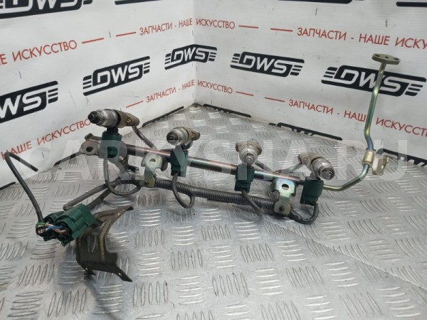 Форсунка топливная Nissan Bluebird Sylphy 