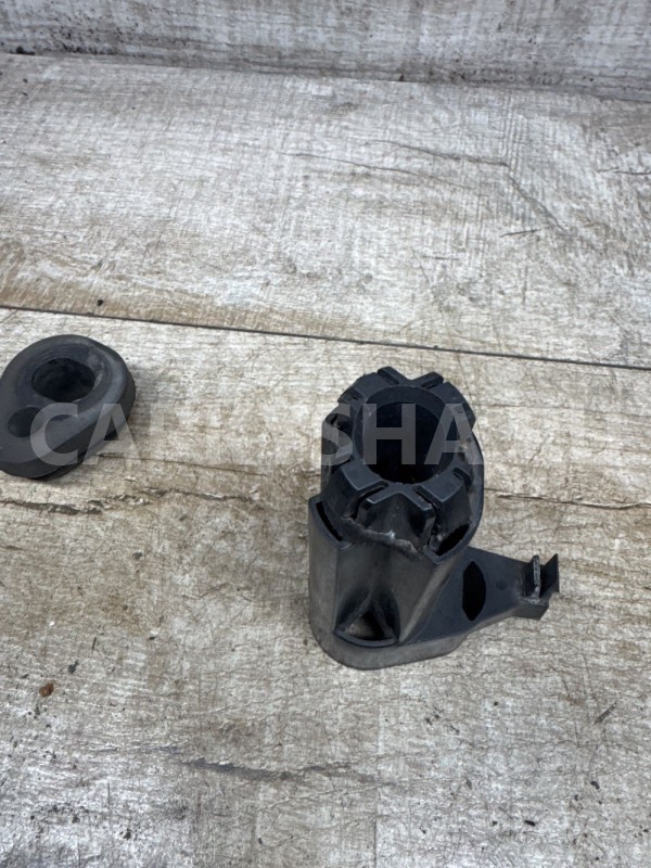 Кронштейн крепления радиатора Ford C-MAX 2 Ford Focus оригинальный номер Av618a194ge