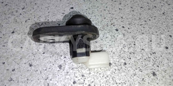 Выключатель концевой Toyota Hilux VII рестайлинг (2011—2015) Toyota Hilux оригинальный номер 842310K020