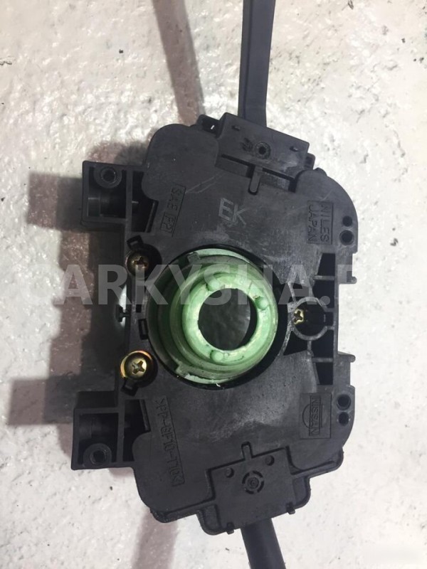 Подрулевые переключатели Nissan Bluebird1998 Nissan Bluebird 