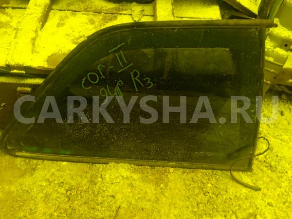 Стекло собачника Toyota Corolla 