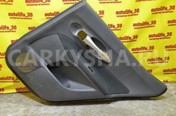 К-кт обшивки двери Toyota Auris 